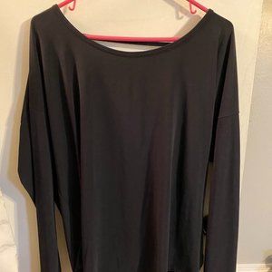 GapFit BREATHE athleisure top